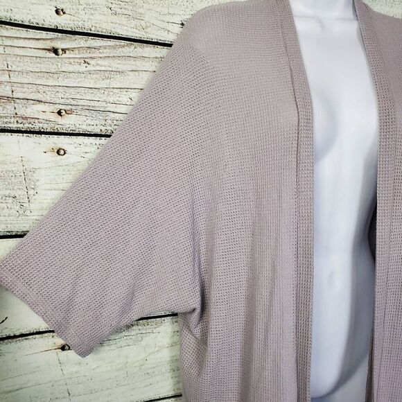 Daytrip Women’s Waffle Knit Long Kimono Cardigan Size M Lavender Open Front - Picture 3 of 6